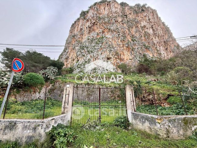 Terreno agricolo in commerciale in Via Calipso