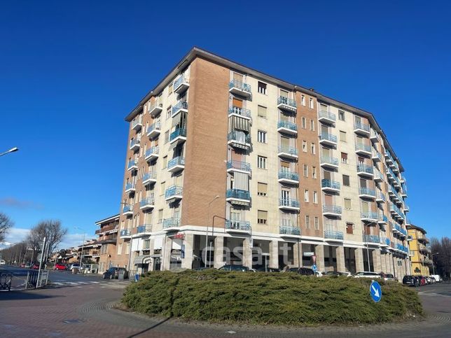 Appartamento in residenziale in Viale Barbaroux 58