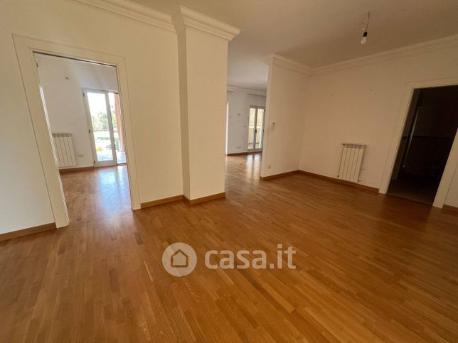 Appartamento in residenziale in Via D'Emilio