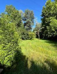 Terreno agricolo in commerciale in Via Per Rogeno