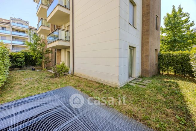 Appartamento in residenziale in Via Statuto 8