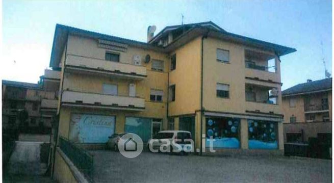 Appartamento in residenziale in Via Pietro Chiaretti 8