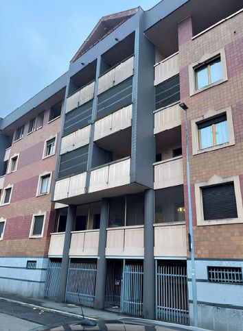 Appartamento in residenziale in Via Monte San Michele 11