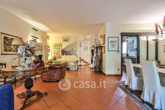 Villetta a schiera in residenziale in Via Nazionale