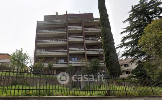 Appartamento in residenziale in Via Achille Mauri 28