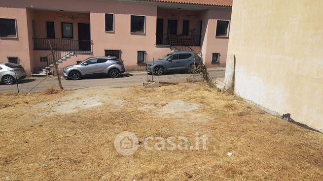 Terreno agricolo in commerciale in 