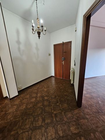 Appartamento in residenziale in Via Montalese