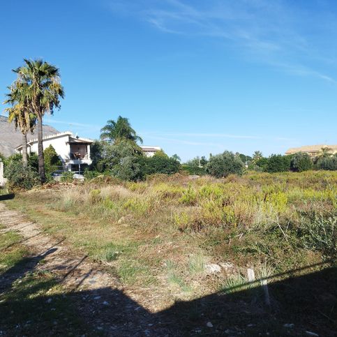 Terreno edificabile in residenziale in Via Milioti 50