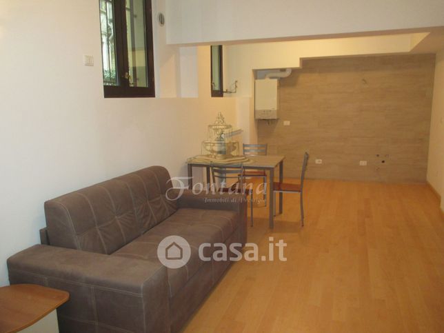 Appartamento in residenziale in Via Cicco Simonetta