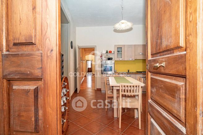 Casa bi/trifamiliare in residenziale in Corso Umberto 16