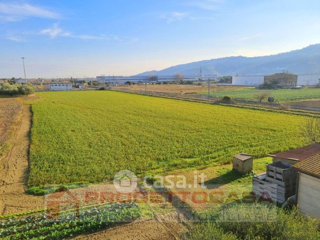 Terreno agricolo in commerciale in Via Ottantesima Strada
