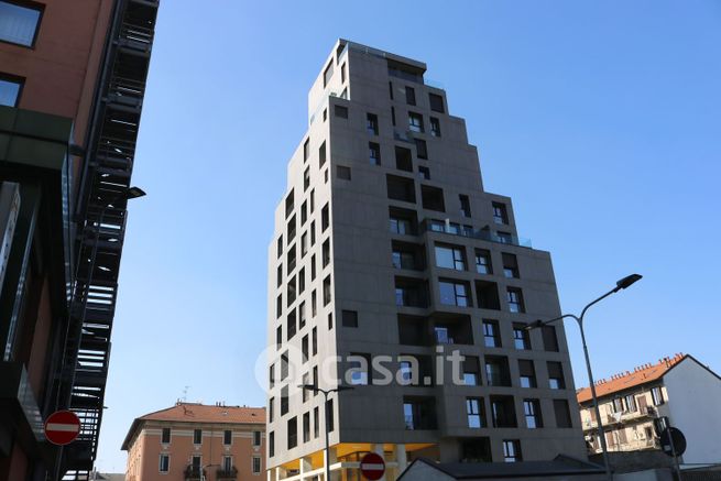 Appartamento in residenziale in Via Enrico Annibale Butti 15