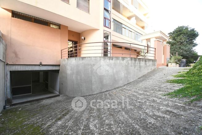 Garage/posto auto in residenziale in Via Col D'Echele 15