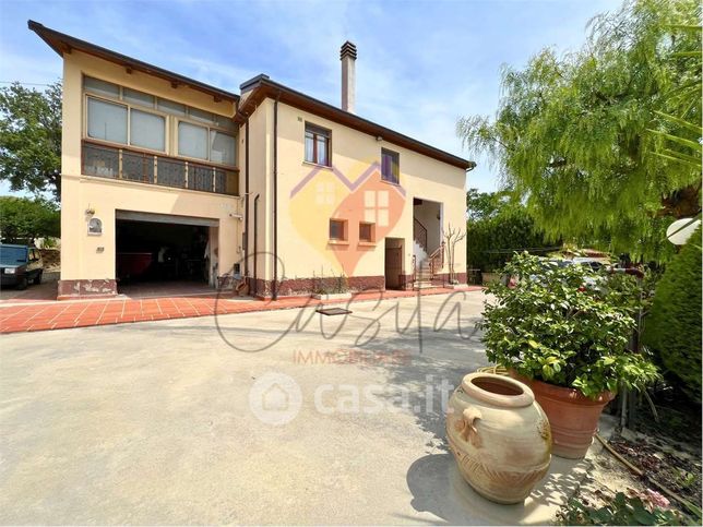 Casa indipendente in residenziale in Contrada Montetinello 7
