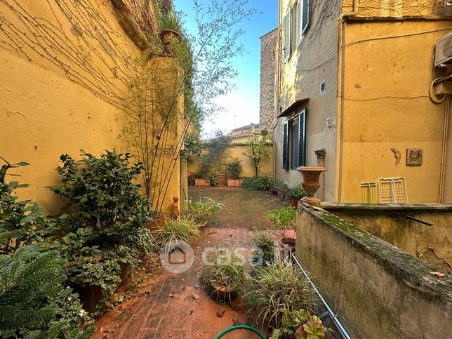 Appartamento in residenziale in Piazza di Santa Maria Sopr'Arno