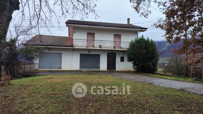 Casa indipendente in residenziale in Strada Provinciale 307