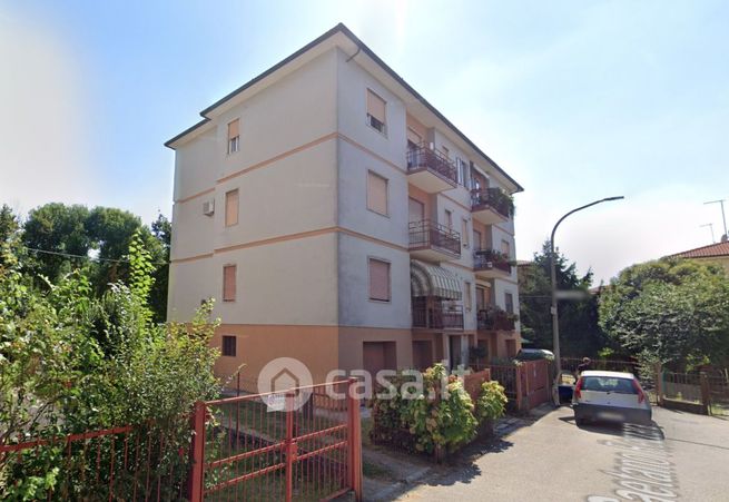 Appartamento in residenziale in Via Gaetano Rezzara 4