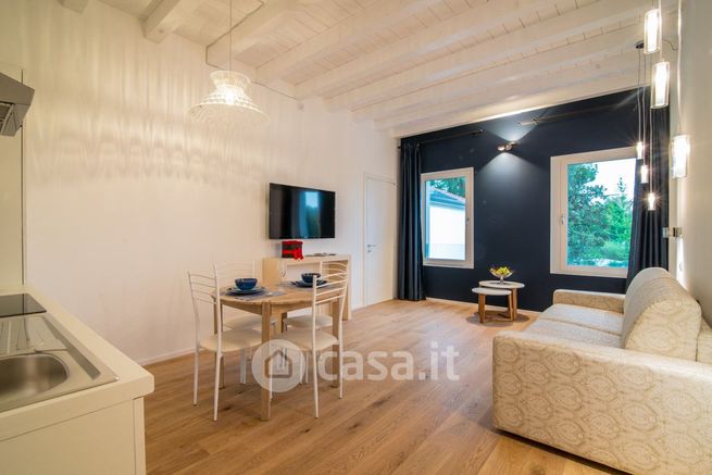 Appartamento in residenziale in Via Toti dal Monte 15