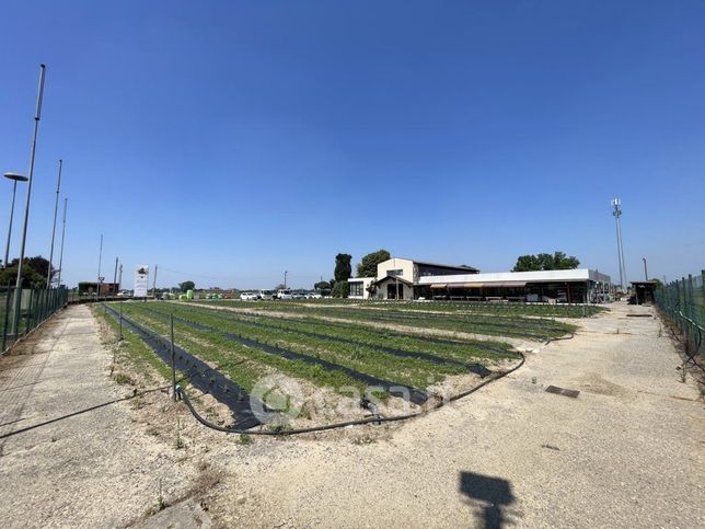 Terreno edificabile in residenziale in Strada Provinciale 104