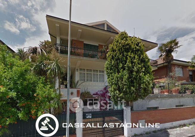 Casa indipendente in residenziale in Via Tiziano Vecellio
