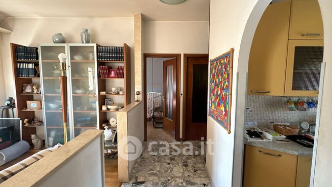 Appartamento in residenziale in Via Vinzaglio 151