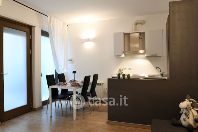 Appartamento in residenziale in Via Emilio Broglio 10