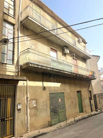 Casa indipendente in residenziale in 