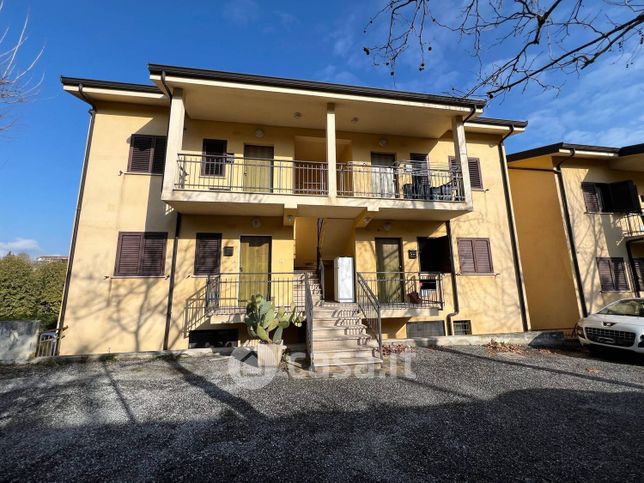 Appartamento in residenziale in Via Salerno Rosario