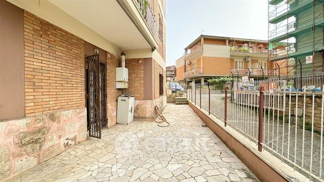 Appartamento in residenziale in Via Casali del Drago