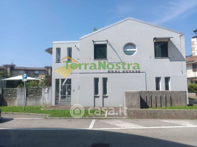 Casa indipendente in residenziale in Via Padre Vittorio Giurin 6