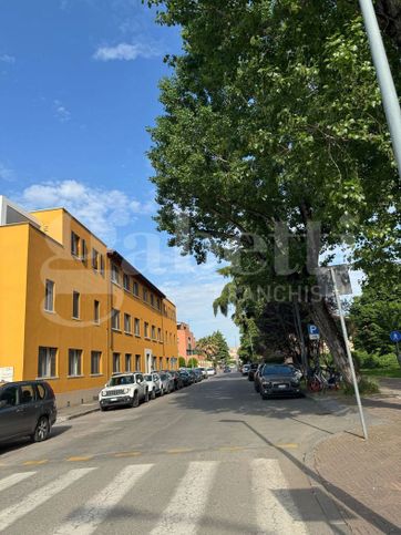 Appartamento in residenziale in Via Giovanni Segantini 25