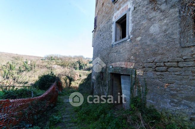 Appartamento in residenziale in Strada degli Orti 11