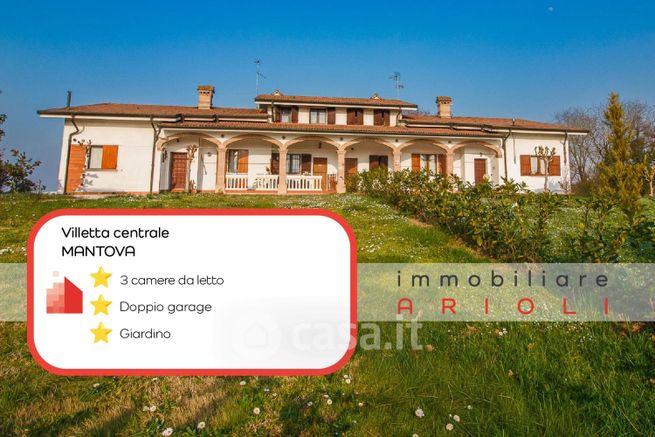 Villetta a schiera in residenziale in Strada Francesco Rismondo 1