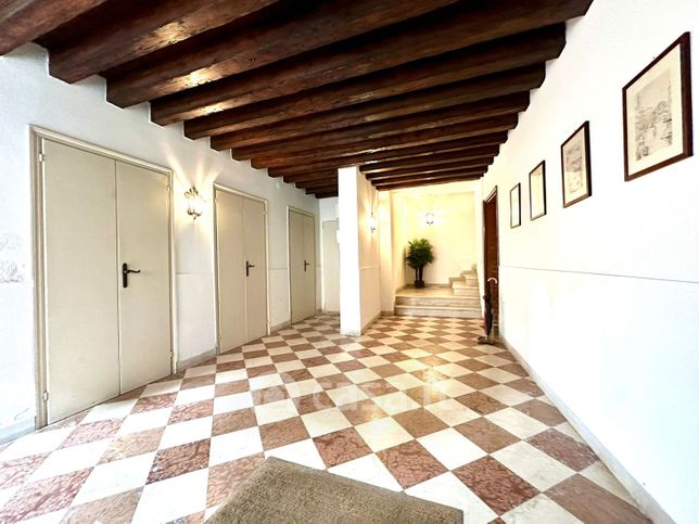 Appartamento in residenziale in Fondamenta de San Basegio 1522