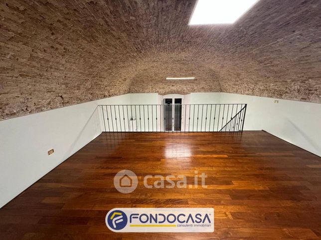 Ufficio in commerciale in Corso V. Emanuele 2