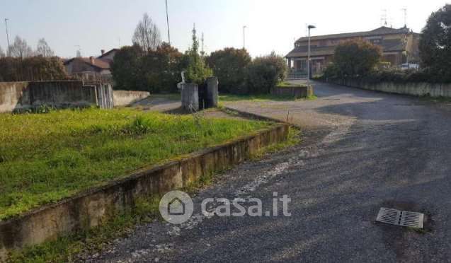 Terreno edificabile in residenziale in Via Ancelle della Carita'