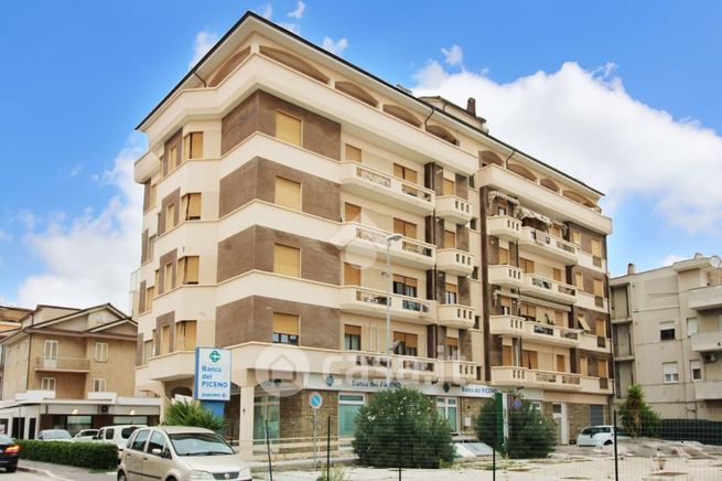 Appartamento in residenziale in Via Redipuglia 6