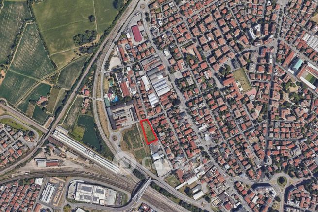 Terreno agricolo in commerciale in Via Romolo Fowst