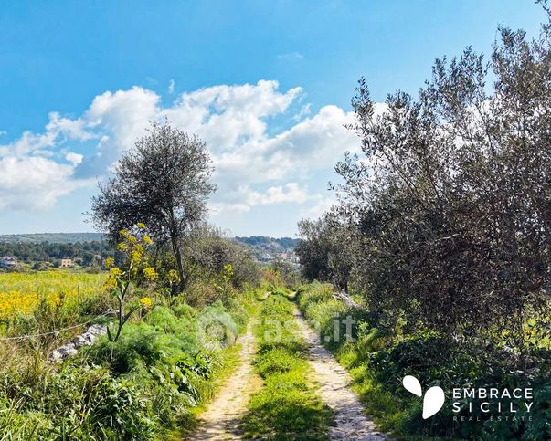 Terreno edificabile in residenziale in Contrada Lenza Vacche