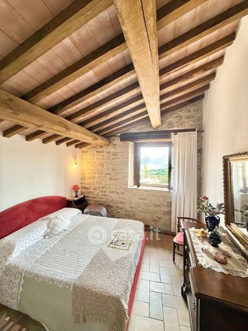 Casa indipendente in residenziale in Grello