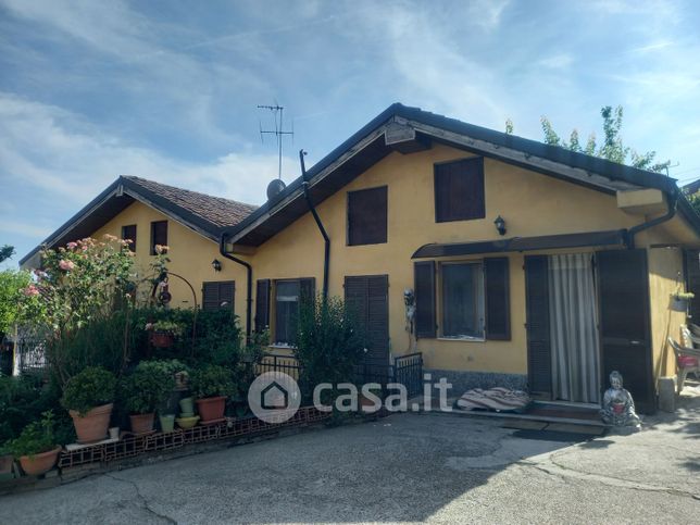 Casa indipendente in residenziale in Via Guglielmo Marconi