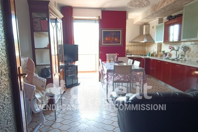 Appartamento in residenziale in Via Romeo Gallenga 1