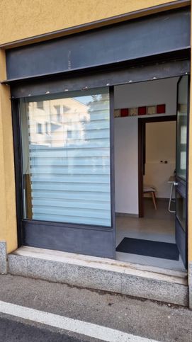 Ufficio in commerciale in Via Monte San Gabriele 6