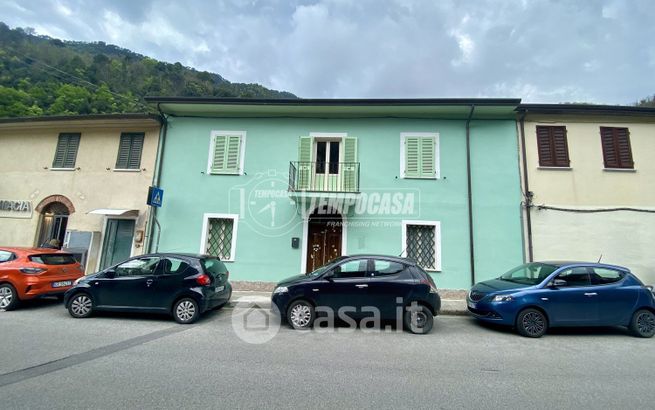 Casa indipendente in residenziale in Via Bassa Tambura 133