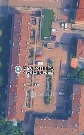 Box/posto auto in residenziale in Via G. Rossini 43