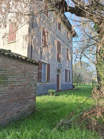 Casa indipendente in residenziale in Via Chiesa 1