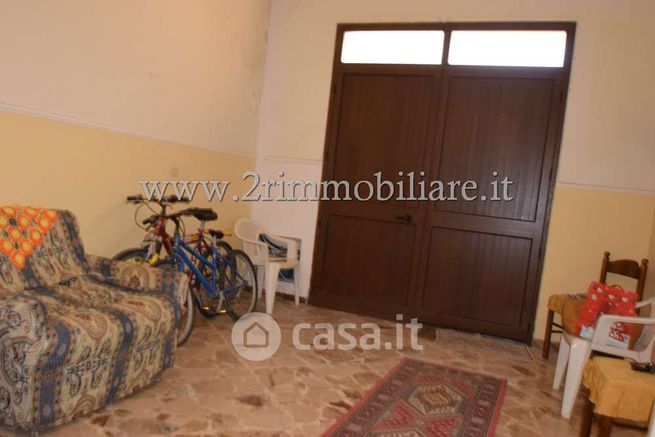 Casa indipendente in residenziale in Via Tevere