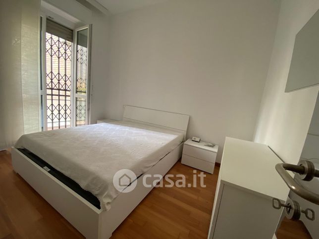 Appartamento in residenziale in Via Alberto Caroncini 5