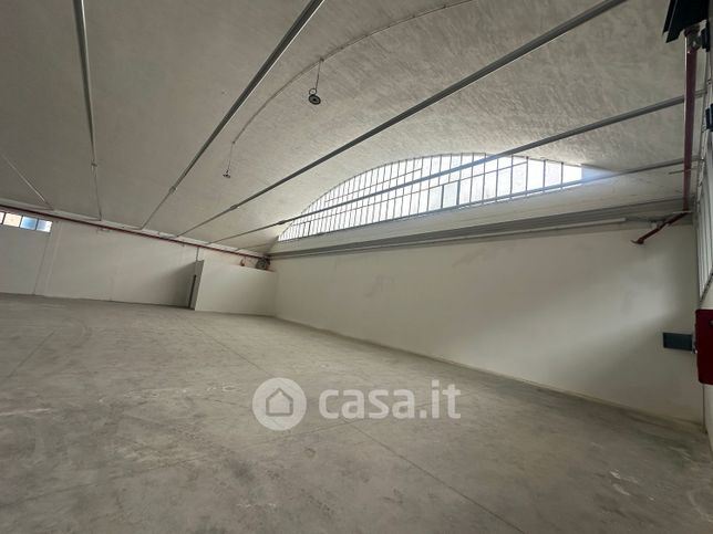 Capannone in commerciale in Via Barberinese 300