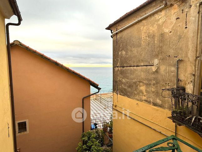 Appartamento in residenziale in Piazza Chiesa Vecchia